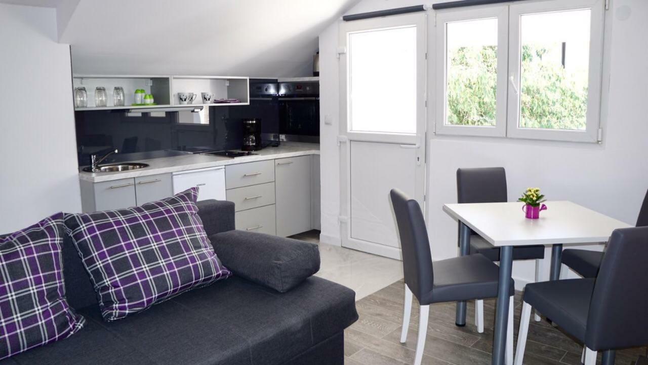 Apartman Zora Trogir Exteriör bild