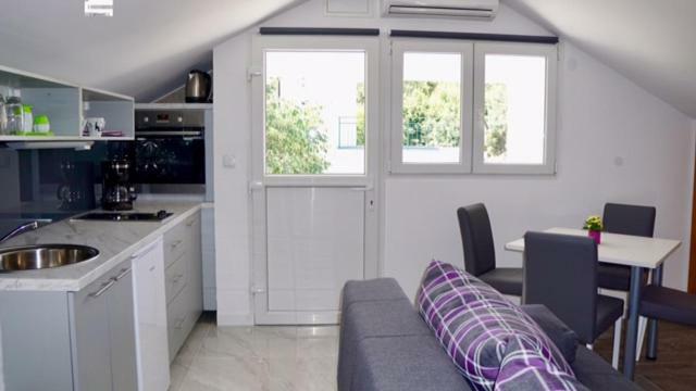 Apartman Zora Trogir Exteriör bild