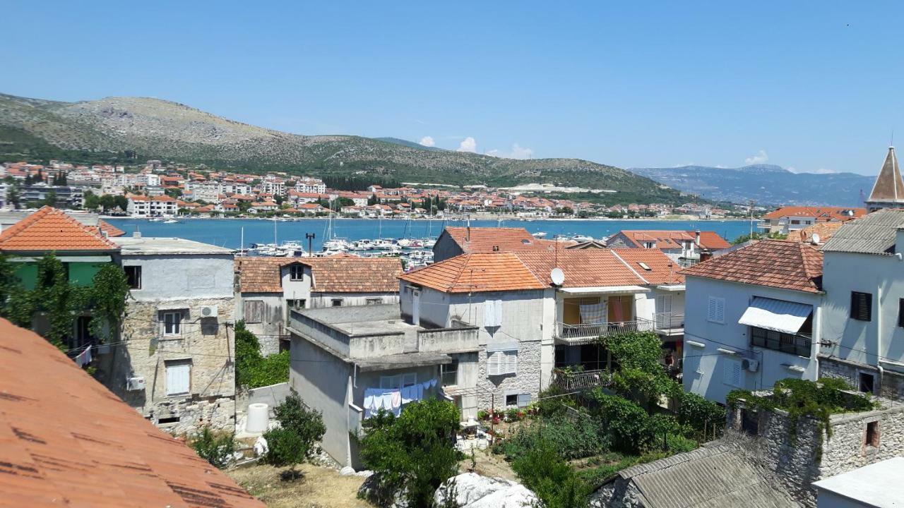 Apartman Zora Trogir Exteriör bild