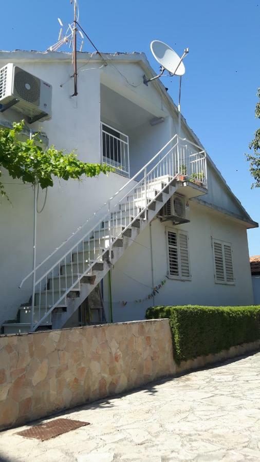 Apartman Zora Trogir Exteriör bild