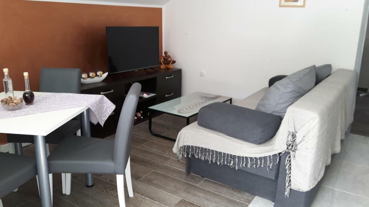 Apartman Zora Trogir Exteriör bild